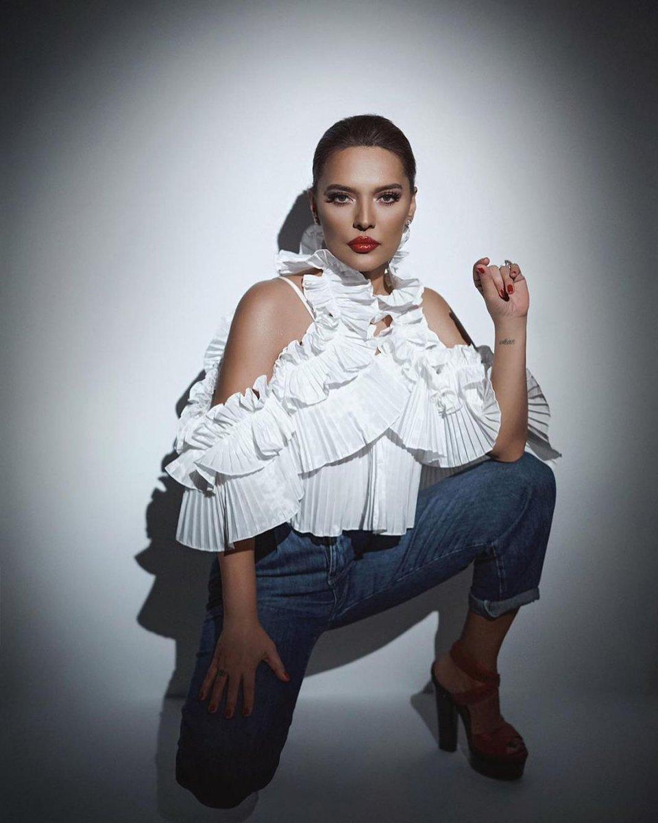 Demet Akalın, koronavirüse yakalandı