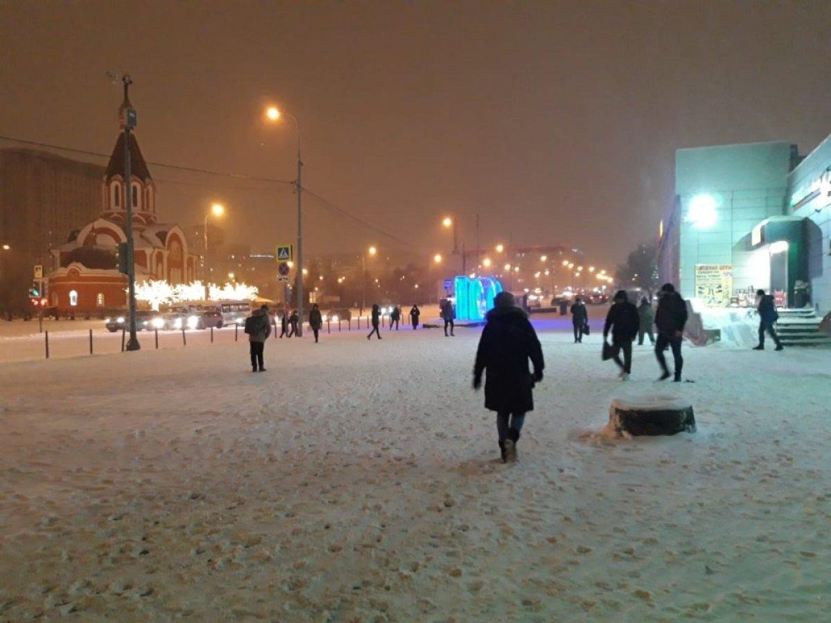Rusya’da kar yağışı hayatı durma noktasına getirdi