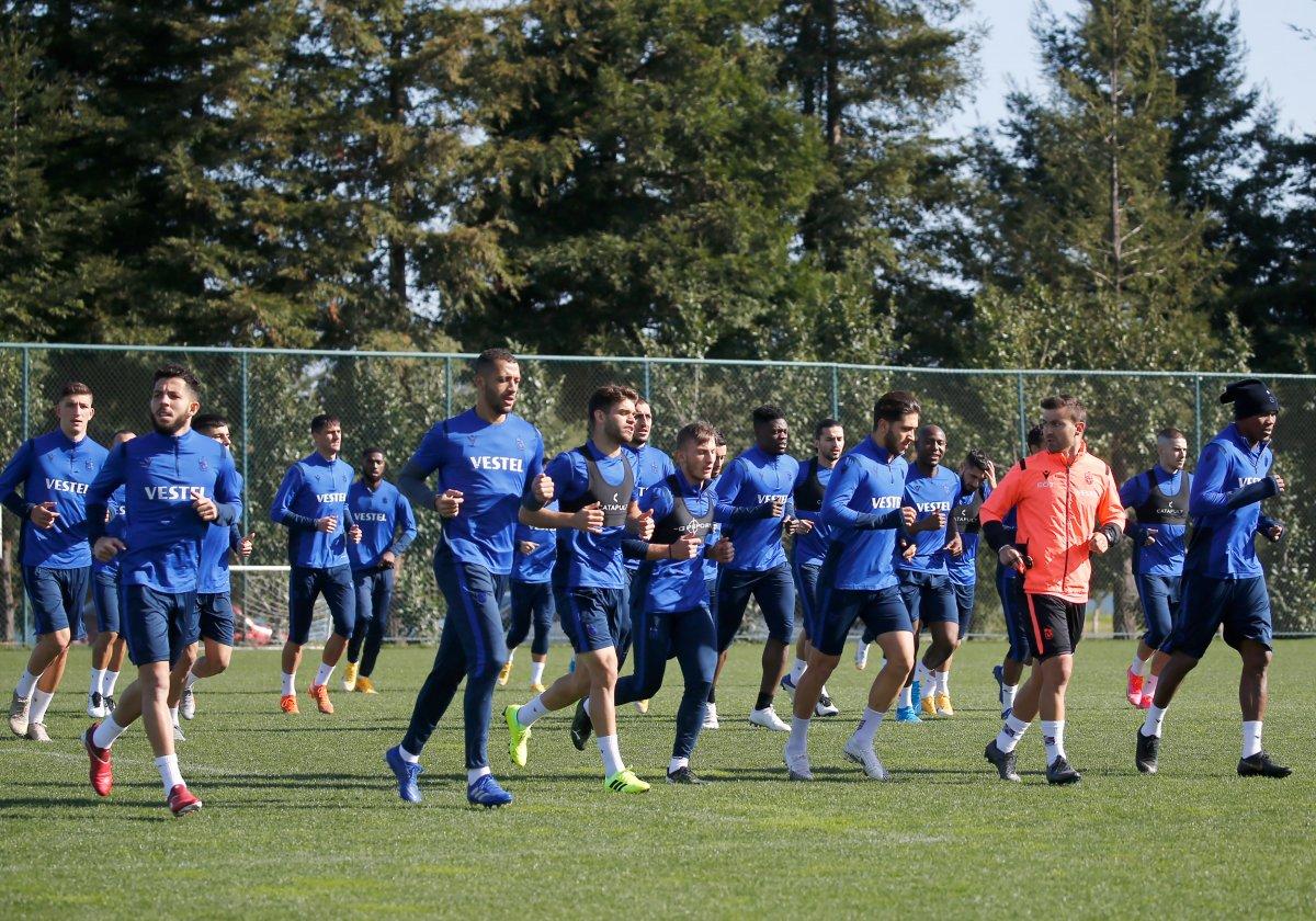 Trabzonspor'da 3 futbolcu koronavirüse yakalandı