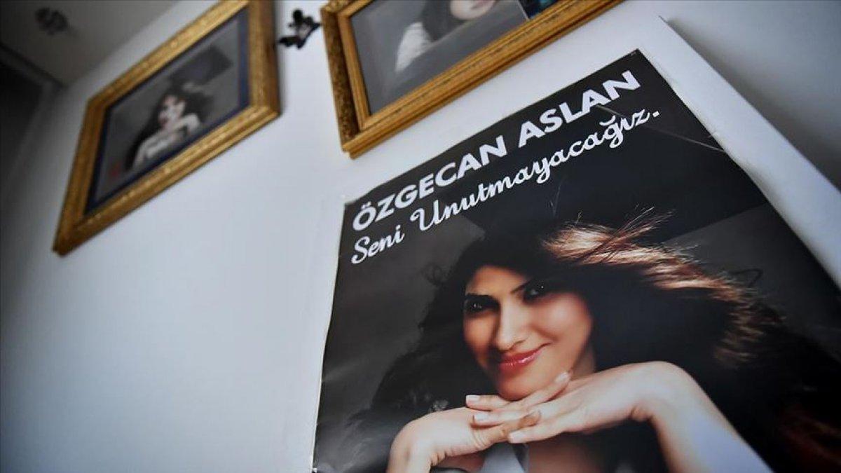 TikTok canlı yayınında bir kadını ölüm ve tecavüzle tehdit etti