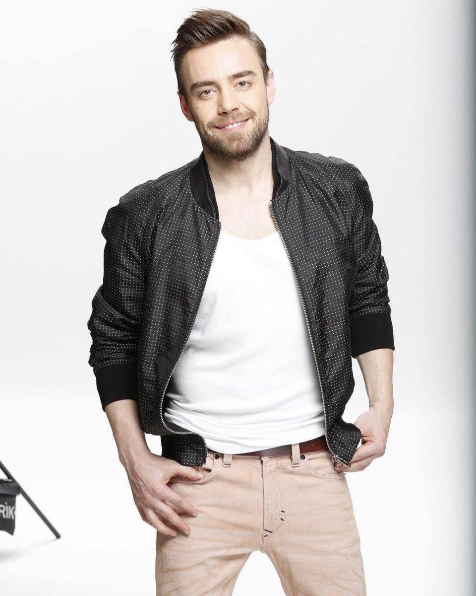 Antalya'da Murat Dalkılıç konseri tepki gördü