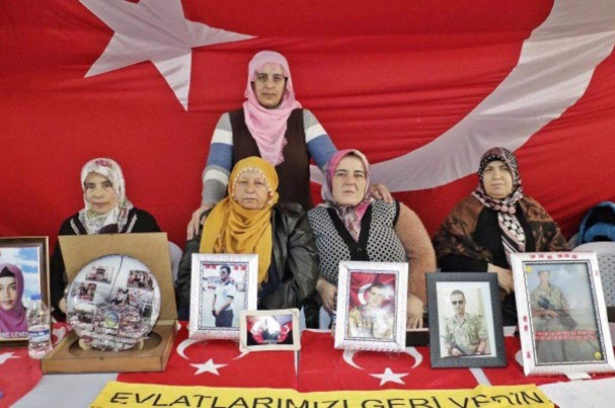 Gara şehitlerinin aileleri acı haberi evlat nöbetinde aldı