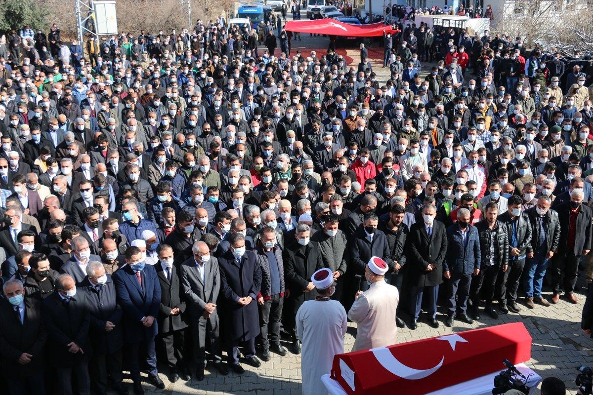 Türkiye yasta: Şehitlerimizi uğurluyoruz