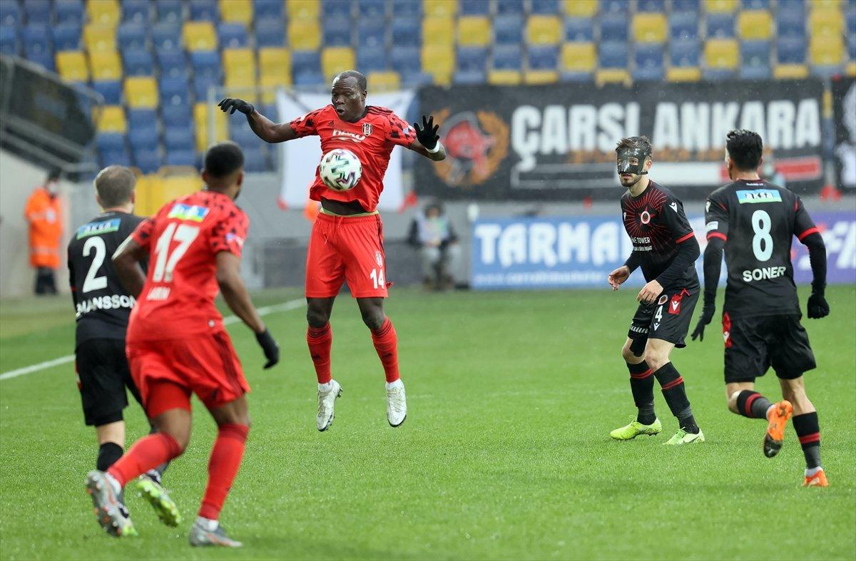 Beşiktaş, Gençlerbirliği'ni 3 golle mağlup etti