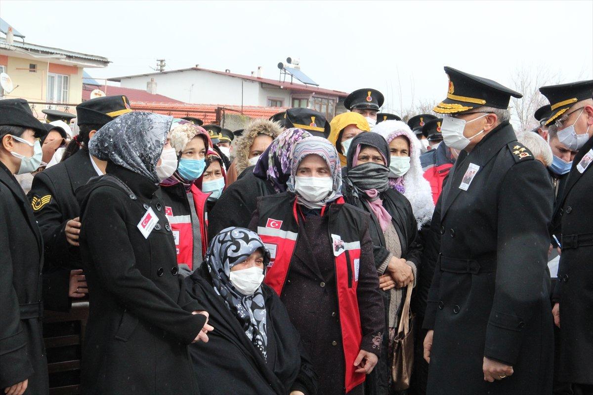 Türkiye yasta: Şehitlerimizi uğurluyoruz