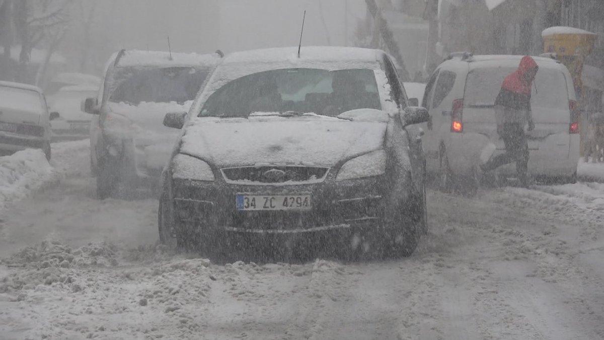 Arnavutköy'de sürücüler zor anlar yaşadı