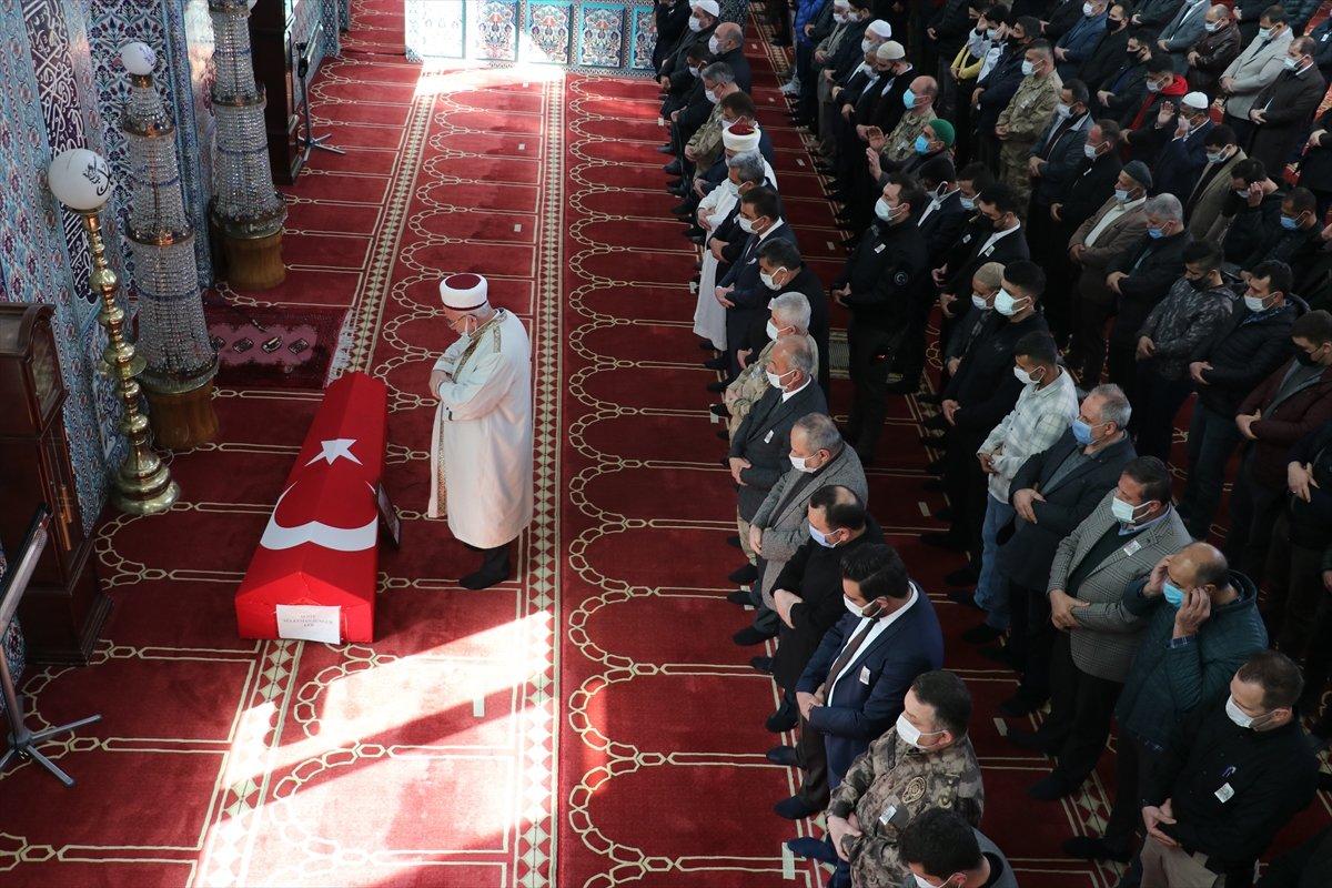 Türkiye yasta: Şehitlerimizi uğurluyoruz