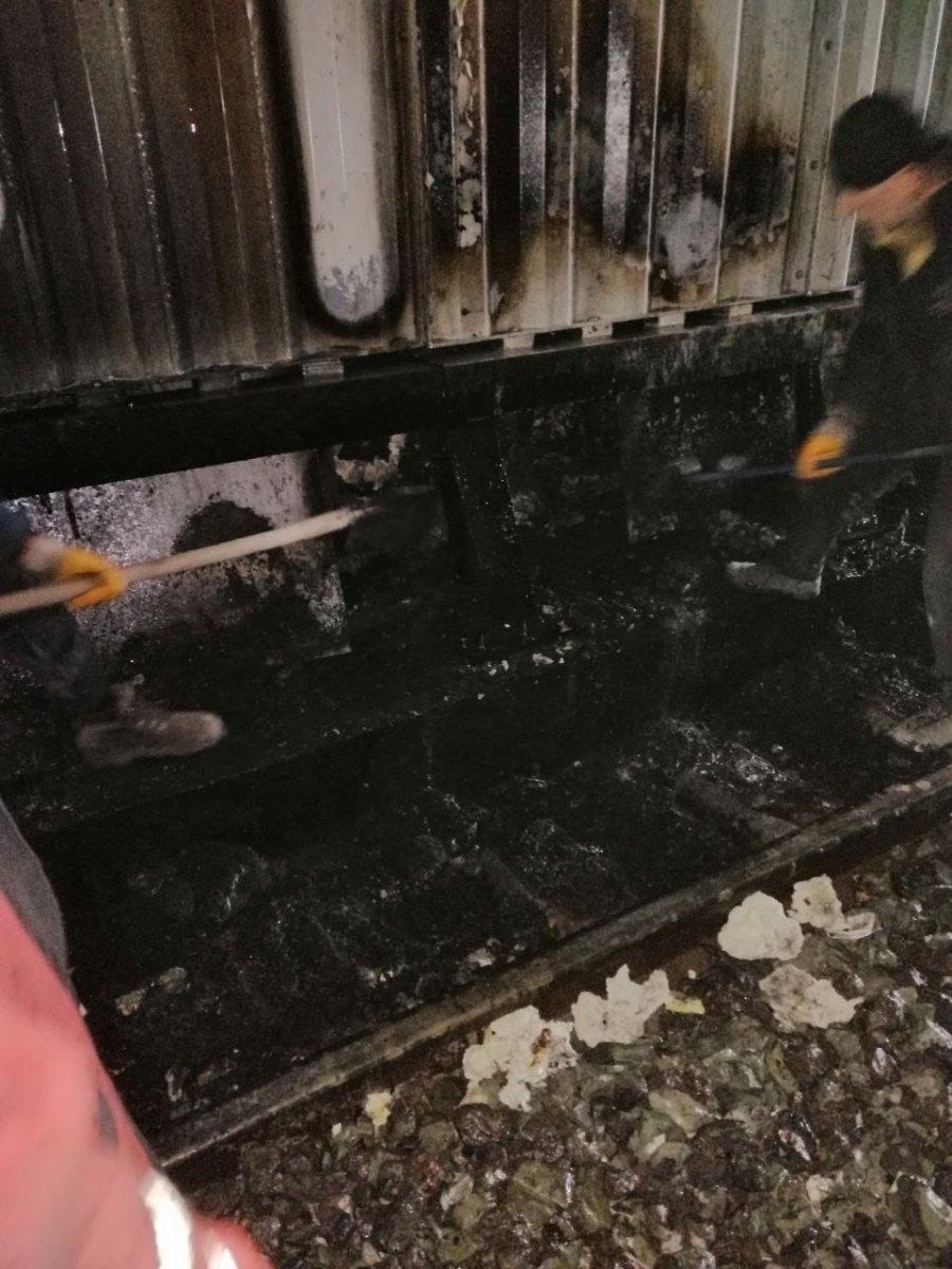 Amasya'da, itfaiye aracı yangın yerine vagonla taşındı