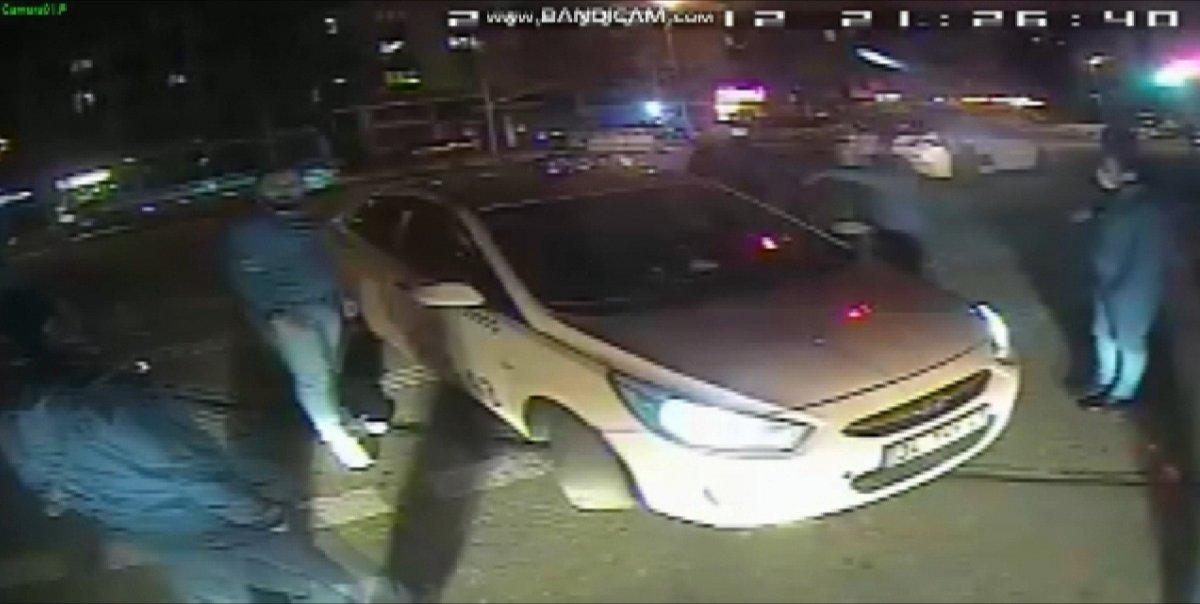 Çekmeköy'de, taksi şoförü otobüs şoförünü darbetti