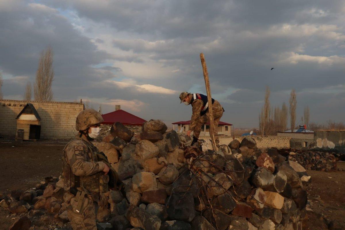 Iğdır'da jandarmadan terör operasyonu: 10 gözaltı
