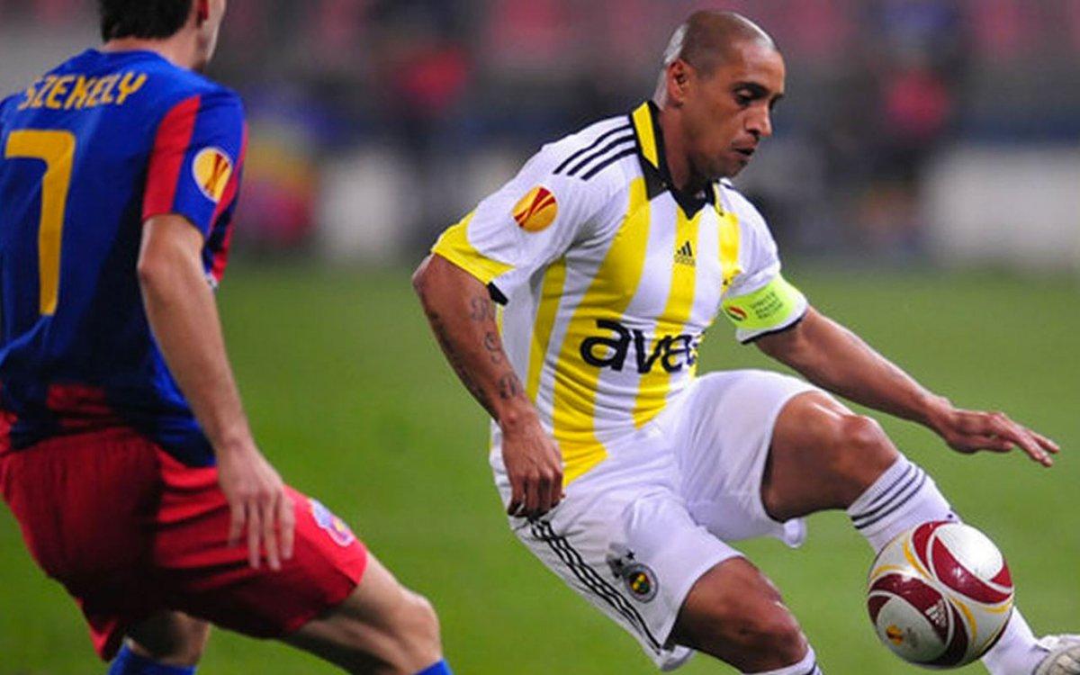Roberto Carlos: Chelsea ile anlaşmıştım olmayınca Fenerbahçe'ye gittim