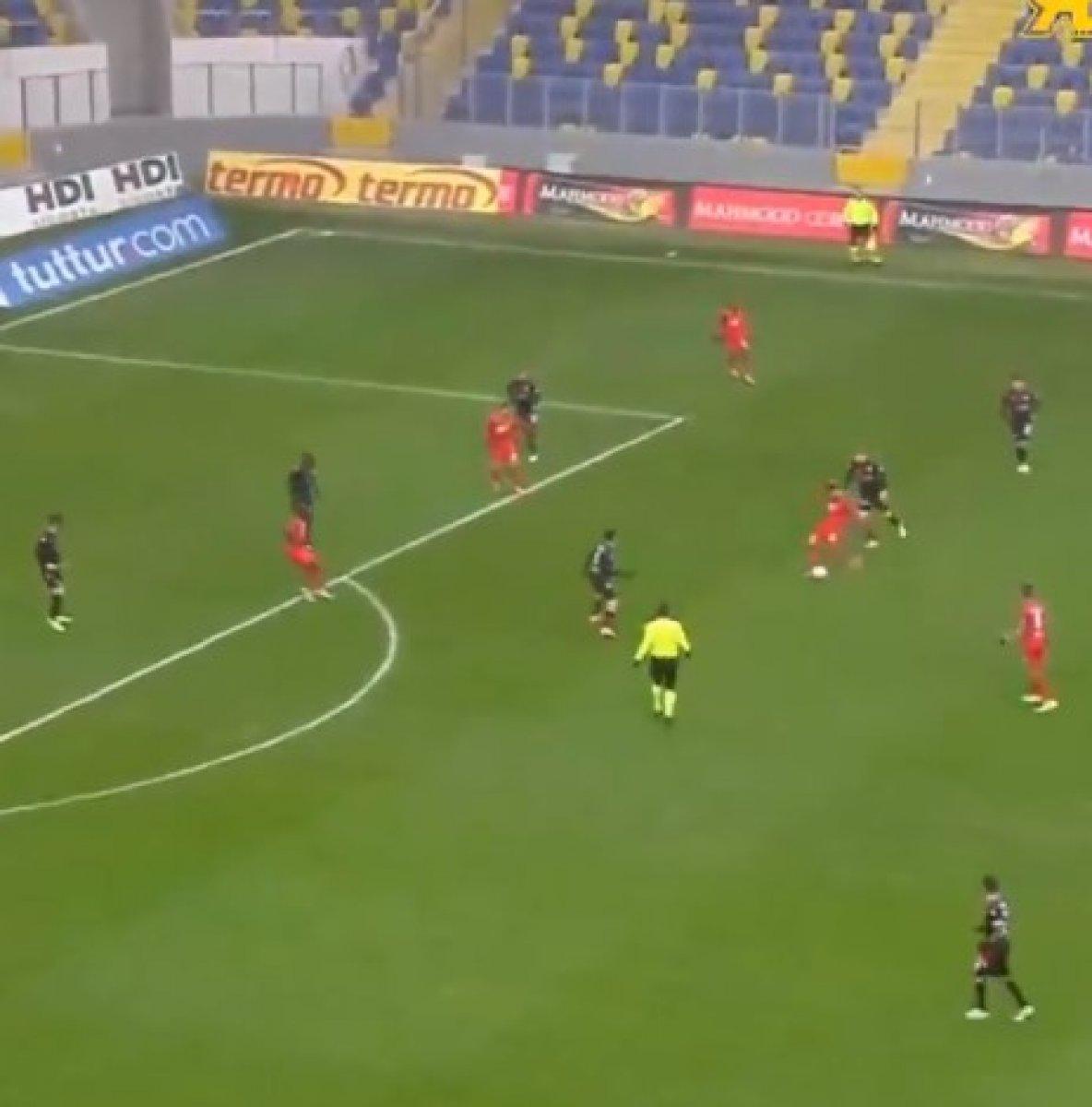 Rachid Ghezzal'dan muhteşem gol