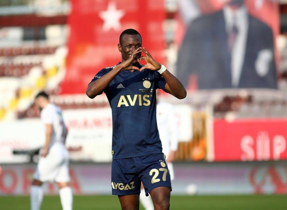 Mame Thiam, Diyarbakır'daki bir ilkokulu yeniledi