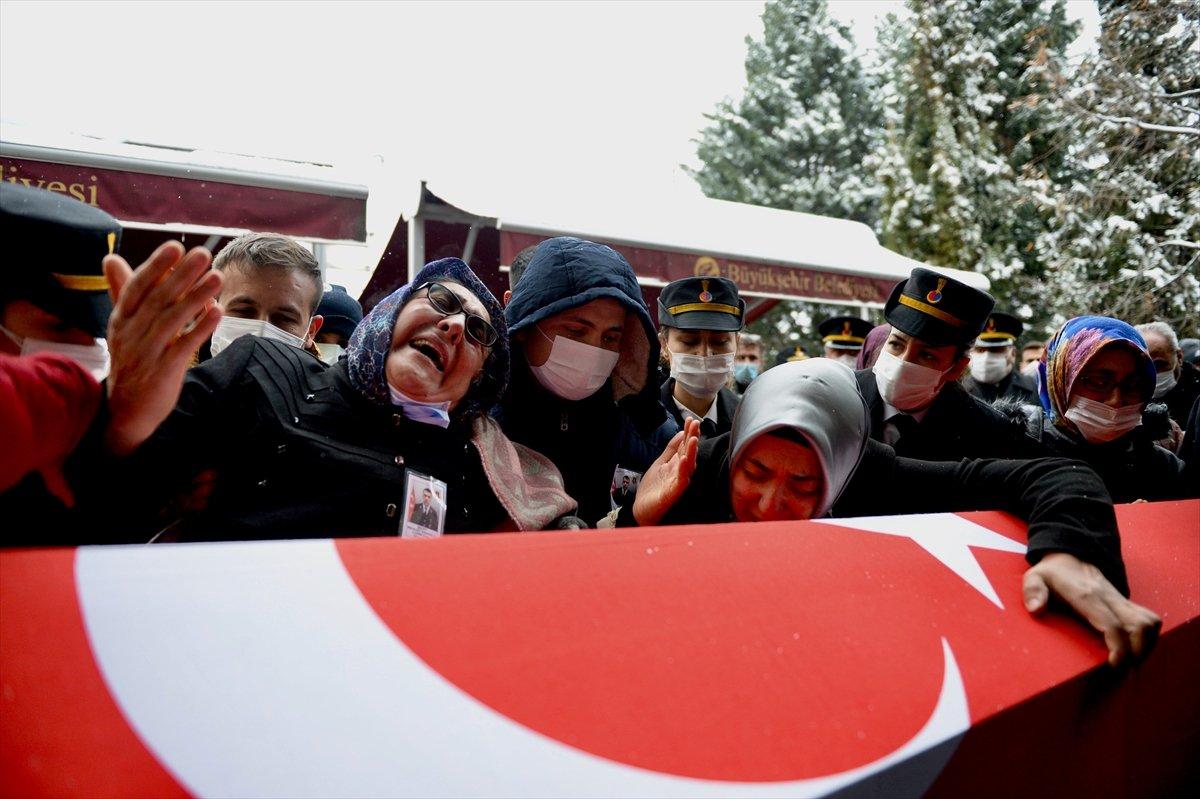 Türkiye yasta: Şehitlerimizi uğurluyoruz