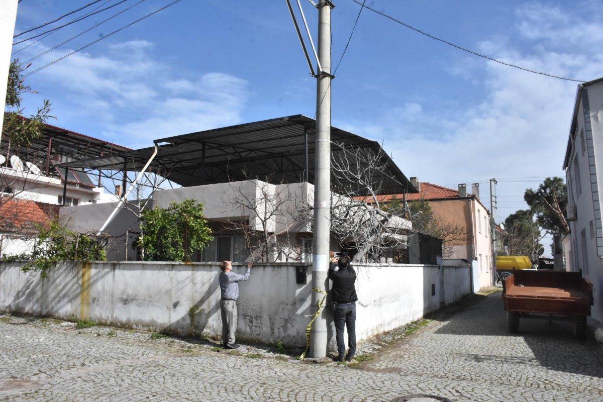 İzmir'de eşini öldürüp, çocuklarını yaralayan zanlı tutuklandı