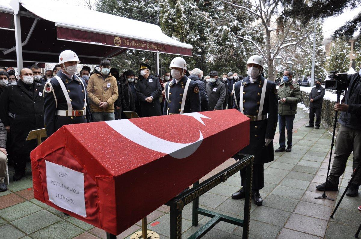 Gara şehidi Eskişehirli Mevlüt Kahveci, son yolculuğuna uğurlandı