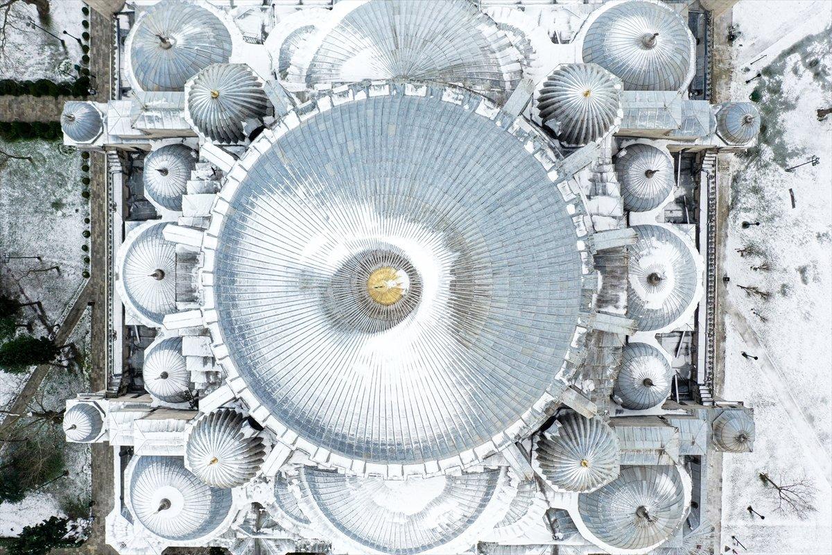 İstanbul'dan nefes kesen kar manzaraları