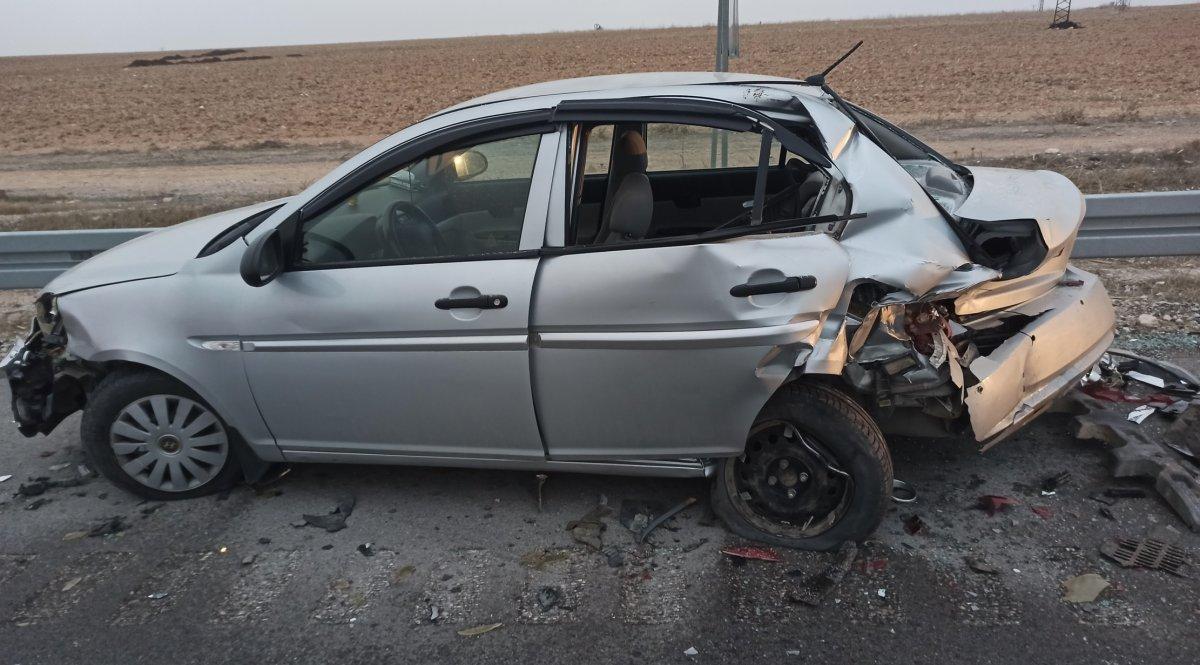 Aksaray'da yolda düşen kamyon lastiği kazaya sebep oldu