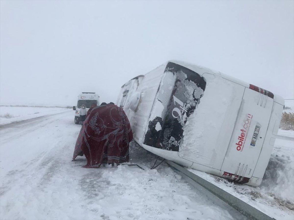 Fatsa Belediyespor otobüsü kaza yaptı