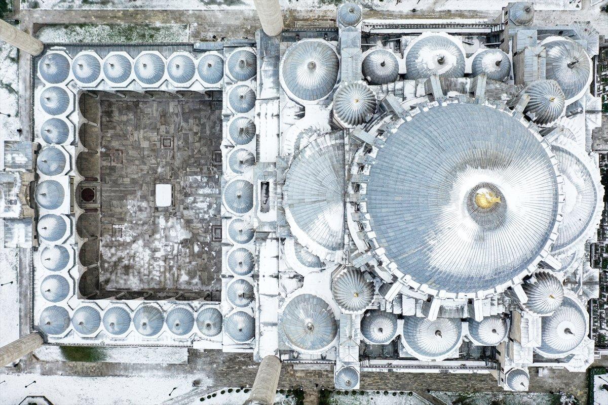 İstanbul'dan nefes kesen kar manzaraları