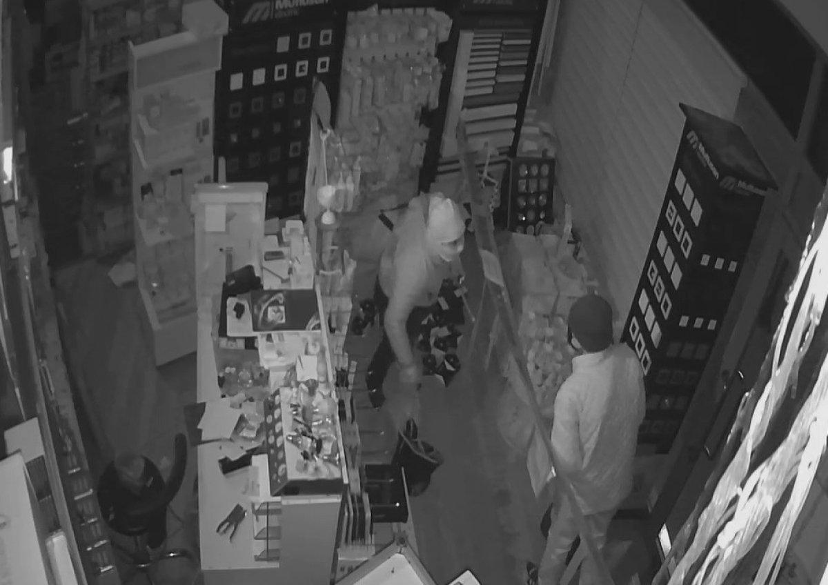 Eskişehir'de sigara molası veren hırsızların rahatlığı şaşırttı