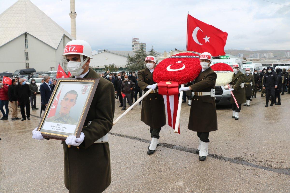 Şehit Müslüm Altıntaş ile Adil Kabaklı son yolculuğuna uğurlandı