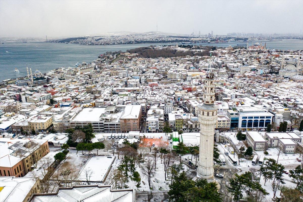 İstanbul'dan nefes kesen kar manzaraları