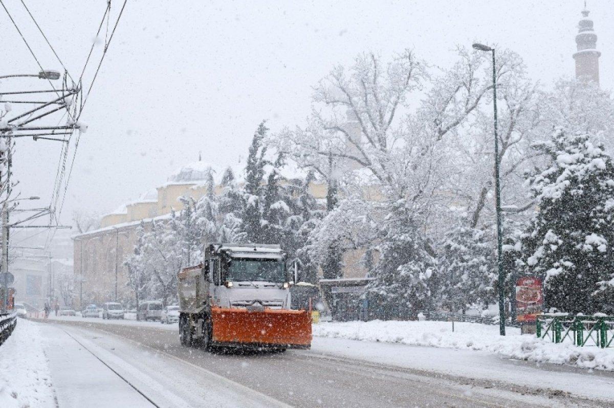11 ilde yüz yüze eğitime kar engeli
