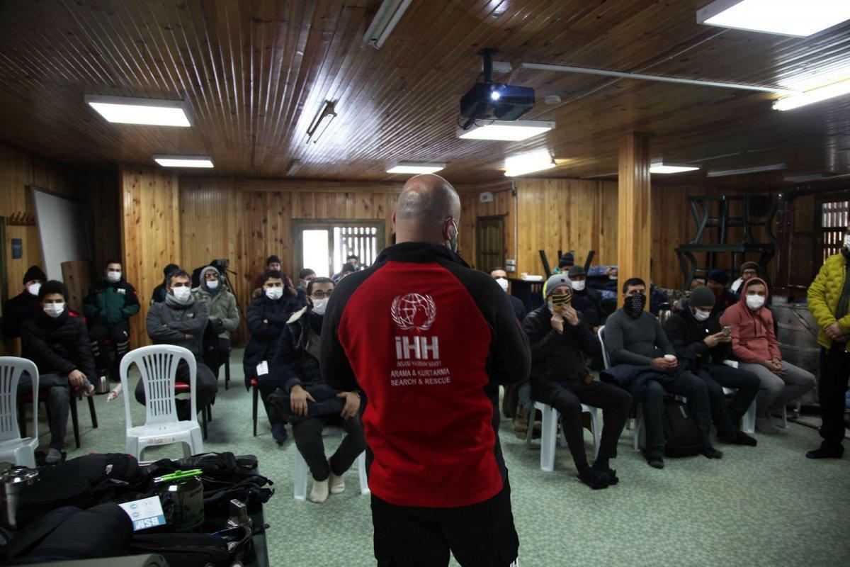 İHH, medya mensuplarını kış eğitiminde buluşturdu