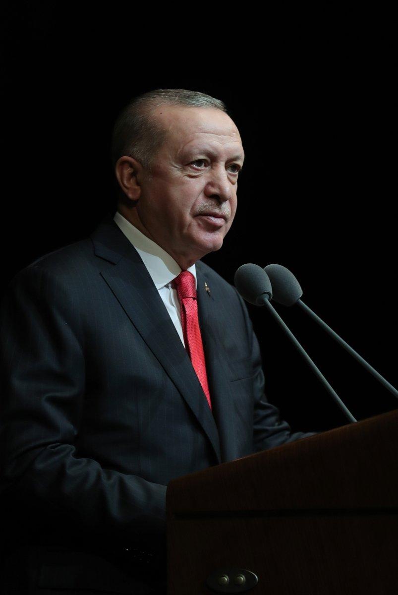 Cumhurbaşkanı Erdoğan, Türkçe'nin önemine vurgu yaptı
