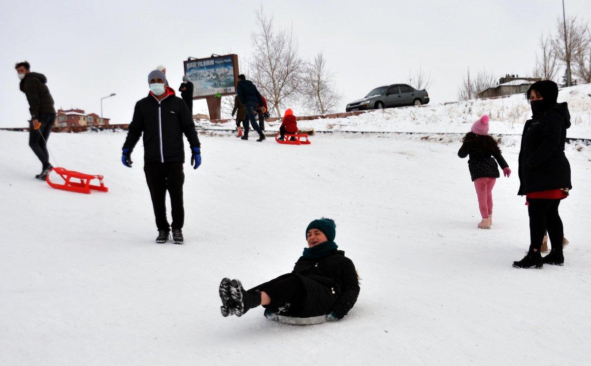 Kayserili vatandaşların kar keyfi