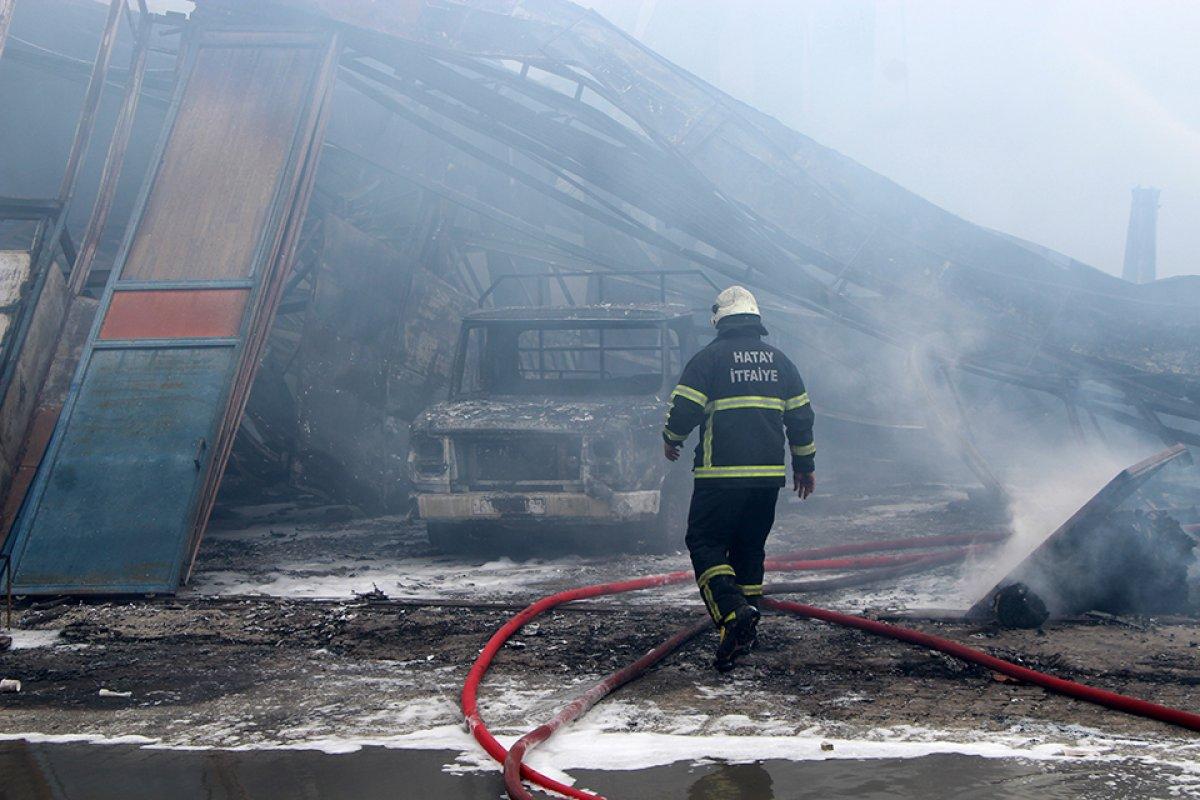 Hatay'da sanayi sitesinde yangın çıktı