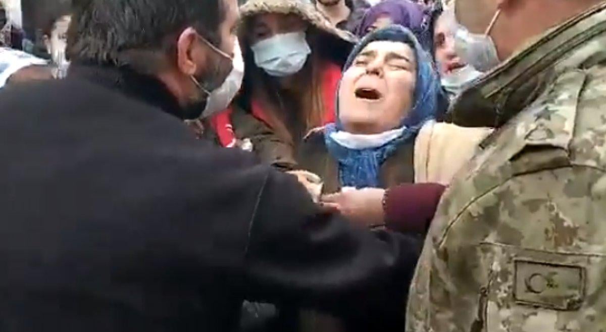 Gara şehidinin annesinden yürek yakan feryat