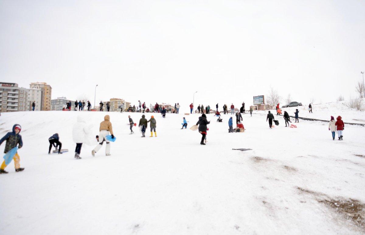 Kayserili vatandaşların kar keyfi
