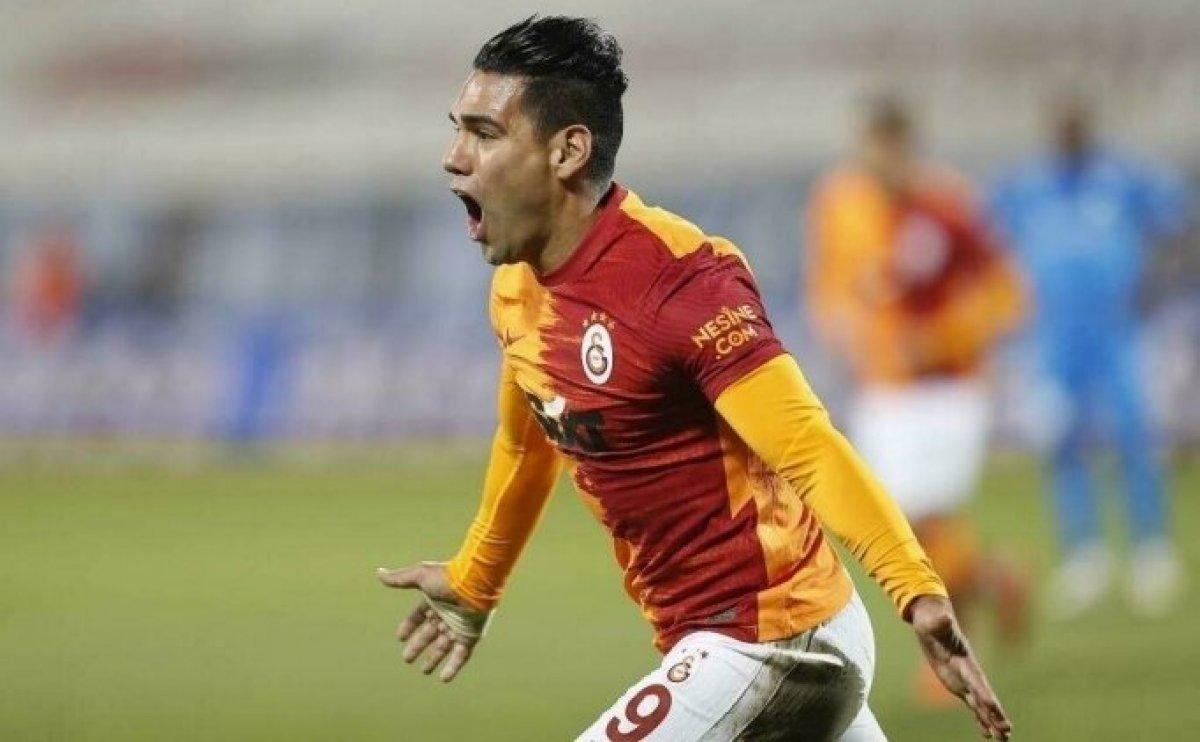 Radamel Falcao, Fatih Terim'den forma istedi