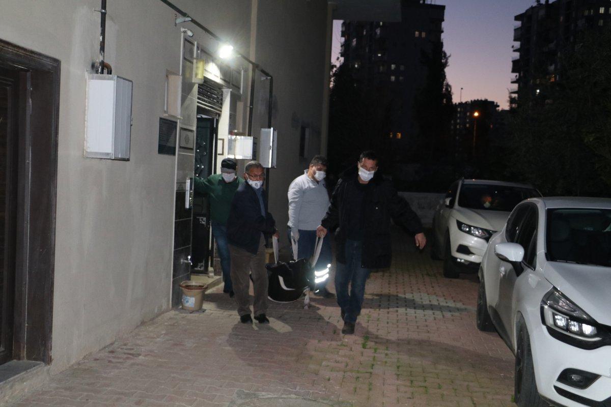 Antalya'da doktor, diyetisyen eşini öldürüp intihar etti