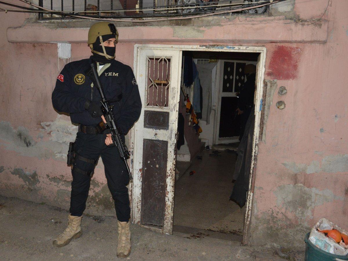 Adana'da terör örgütü DEAŞ soruşturması kapsamında 9 gözaltı kararı