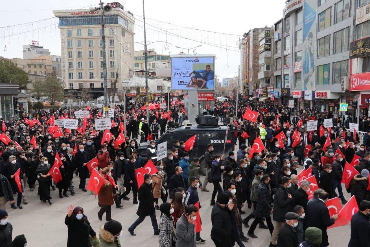 Van’da teröre lanet yürüyüşü