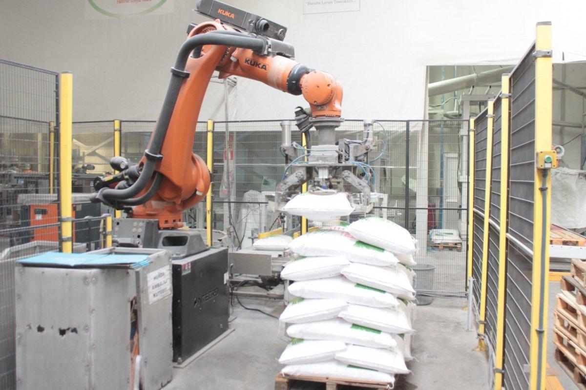 Çankırı'daki tuz fabrikası, buharla üretilen elektrikle 7,5 milyon lira tasarruf ediyor