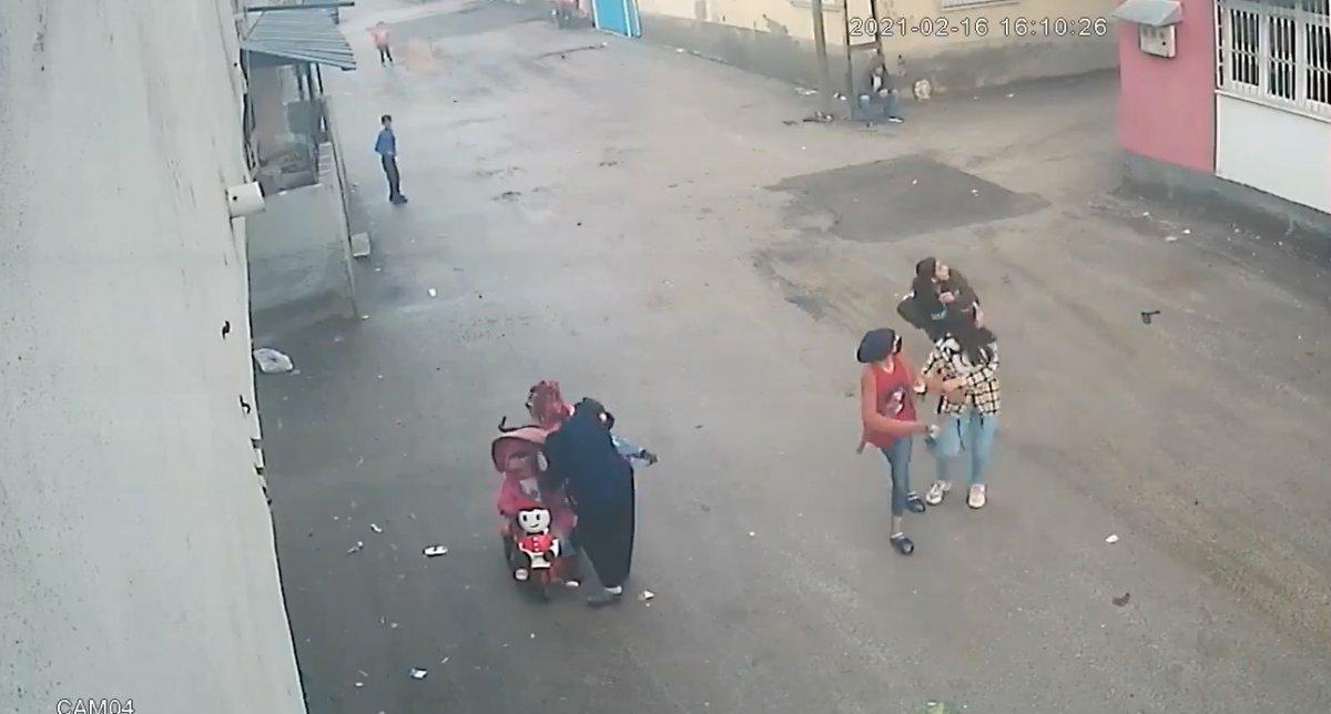 Adana'da genç kadın balkondan aşağıya düştü