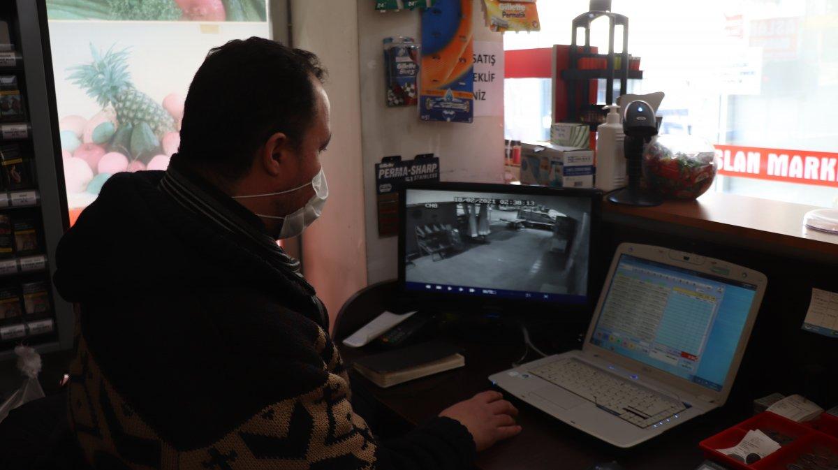 Denizli'de susayan çocuklar marketten içecek çaldı