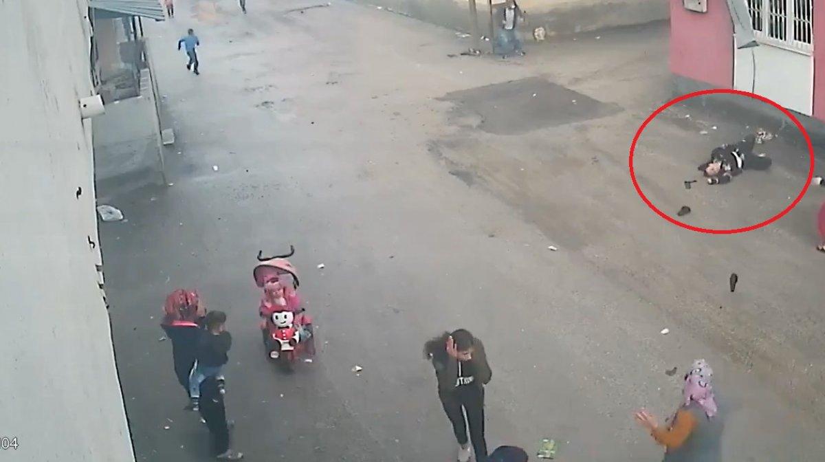 Adana'da genç kadın balkondan aşağıya düştü