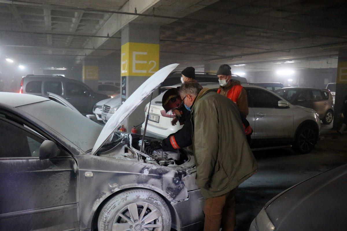Sakarya'da kapalı otoparkta yangın çıktı