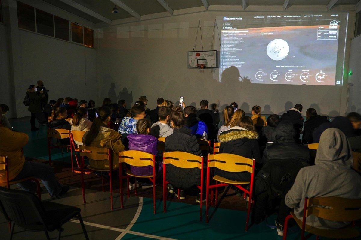 Mars'taki kratere adını veren Jezero'da yüksek heyecan