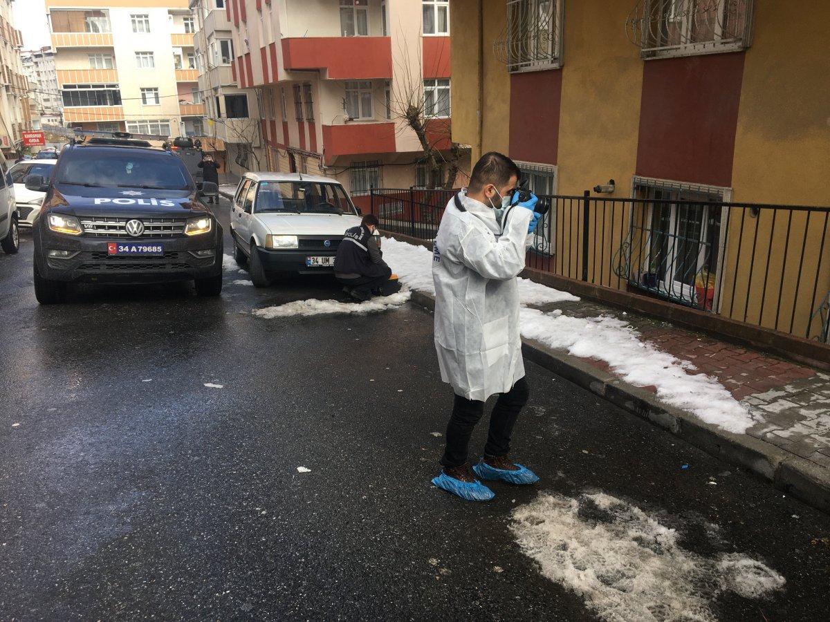 İstanbul'da bacağından vurulan şahıs sekerek kaçtı