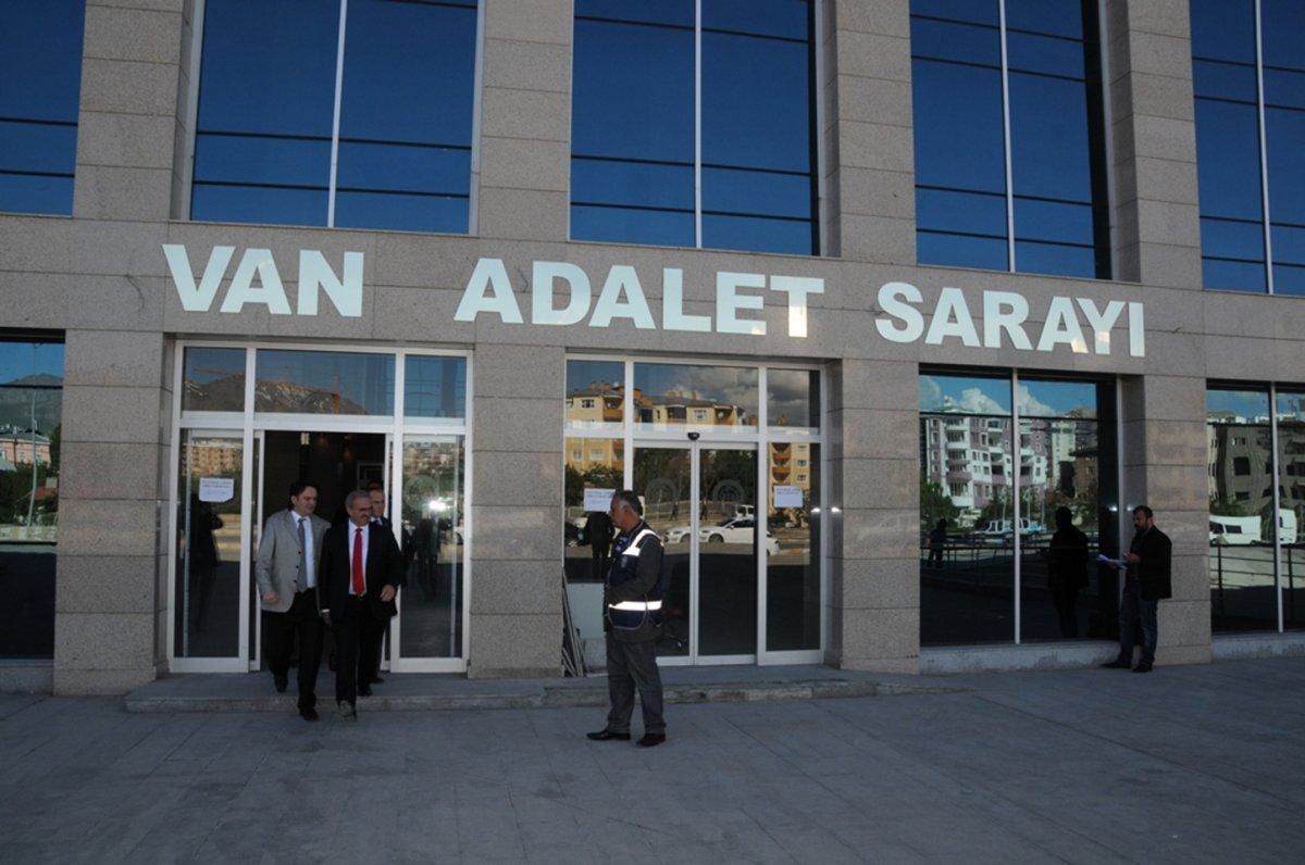 Van Cumhuriyet Başsavcılığı 'çıplak arama ve darp' iddialarını yalanladı