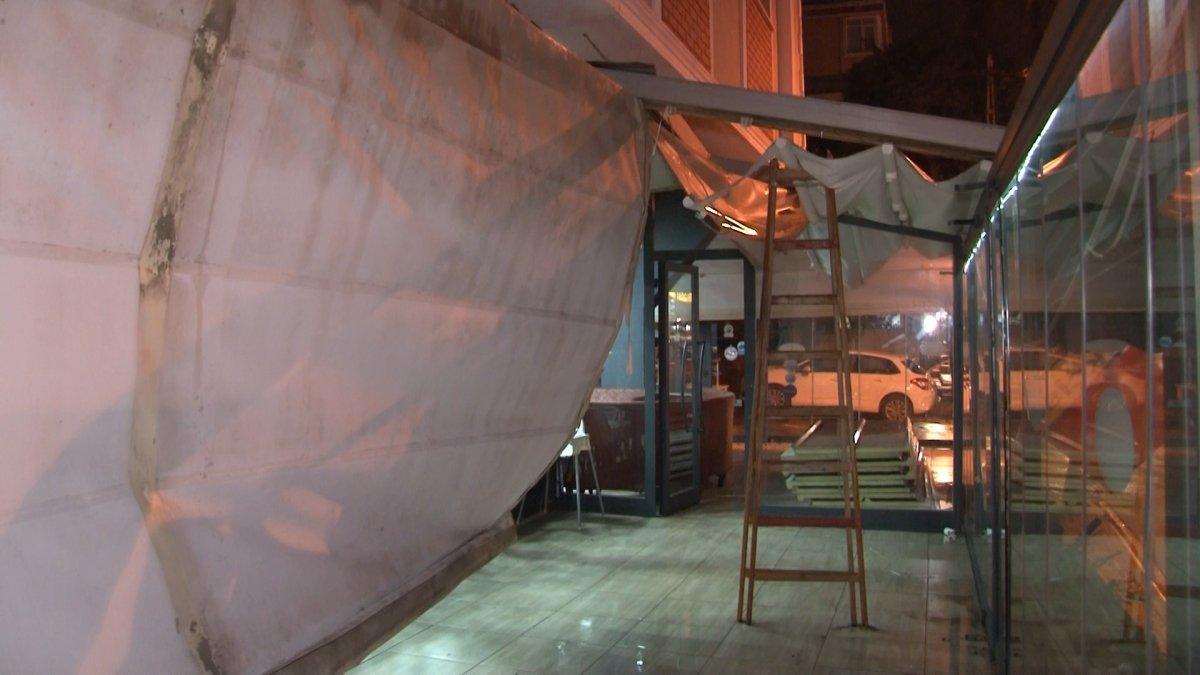 Ümraniye’de üzerine kar kütlesi düşen tente can alıyordu