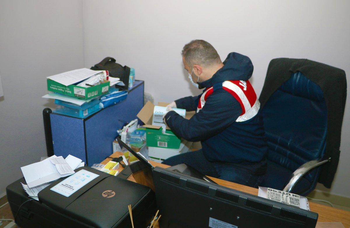 Afyonkarahisar'da 4 milyon lira dolandırdılar: 11'i tutuklandı