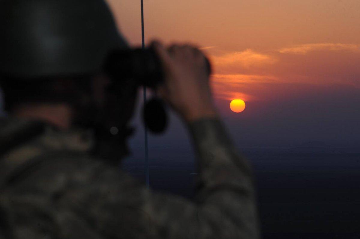 MSB: Türkiye'ye girmeye çalışan 16 terör örgütü üyesi yakalandı