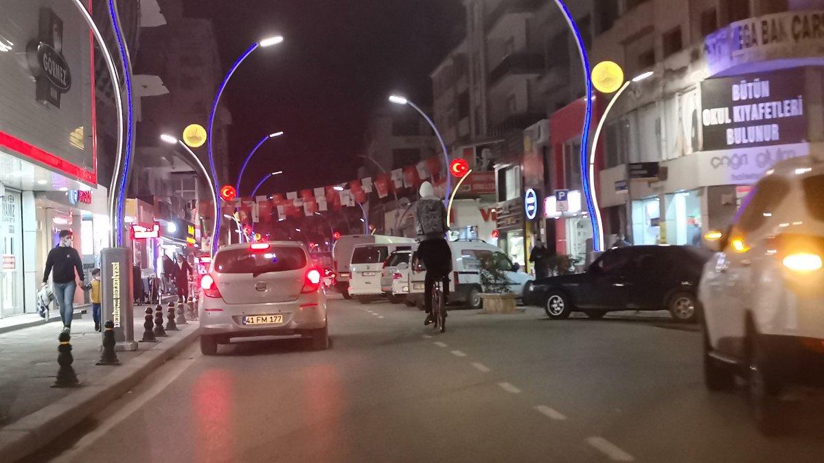 Kocaeli'de iki arkadaşın tehlikeli yolculuğu